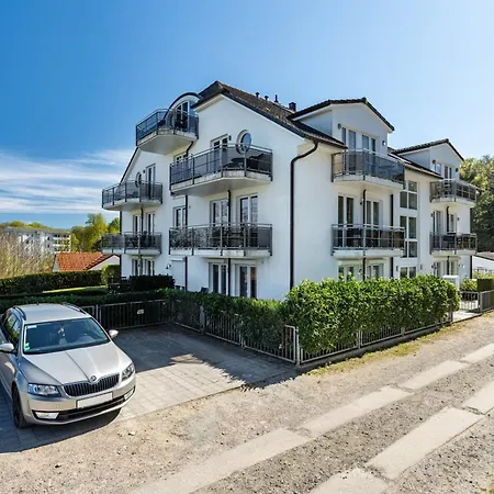 Am Hochufer - Erste Reihe Sellin (Rugen)